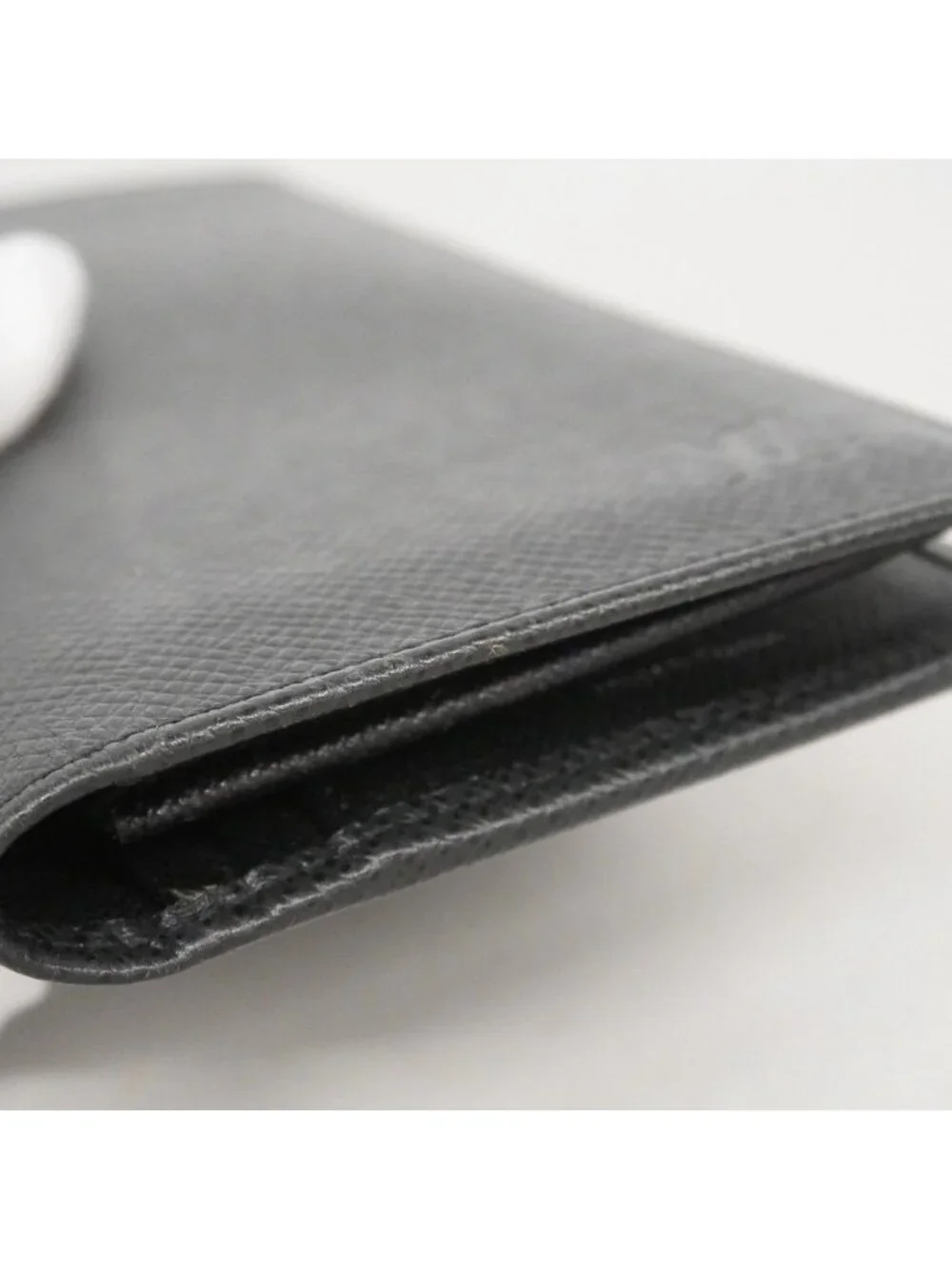 Louis Vuitton Wallet Taiga Portefeuille Brazza Ardoise